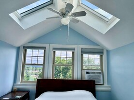 86 Algonquin Rd in Newton, MA - Building Photo