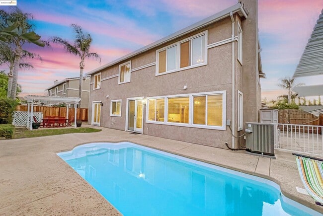 364 Dante Ct in Brentwood, CA - Building Photo - Building Photo