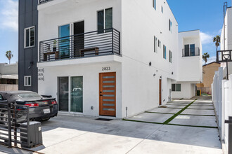 2823 Virginia Rd in Los Angeles, CA - Foto de edificio - Building Photo