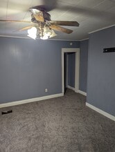 329 W 9th Ave, Unit 329 Apt1 in Tarentum, PA - Building Photo - Building Photo