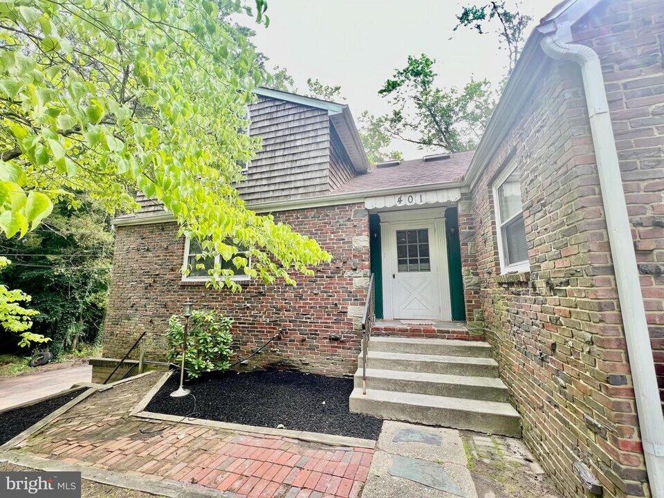 401 Bethel Mill Rd in Pitman, NJ - Building Photo