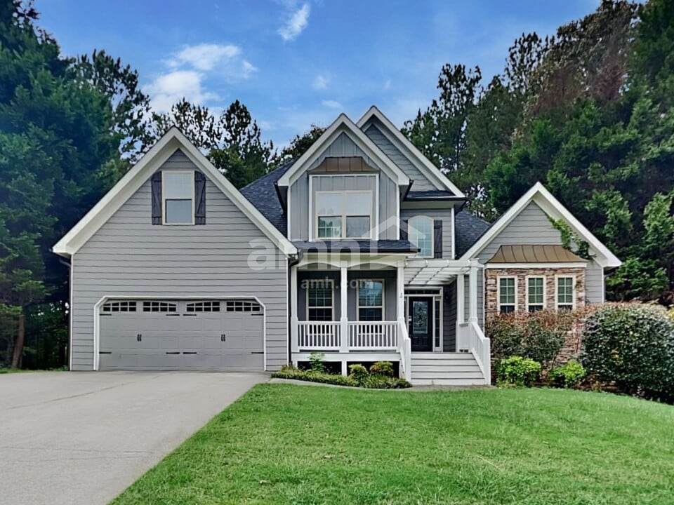 103 Oakwind Pky in Canton, GA - Building Photo