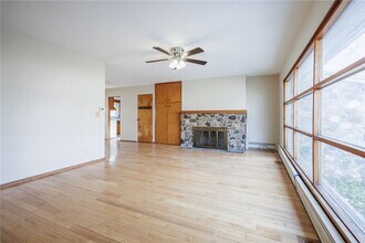 43 River Meadow Dr in Rochester, NY - Building Photo - Building Photo