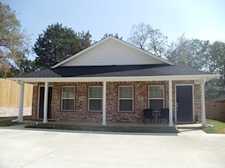 411-413 E Wells St in Tyler, TX - Building Photo