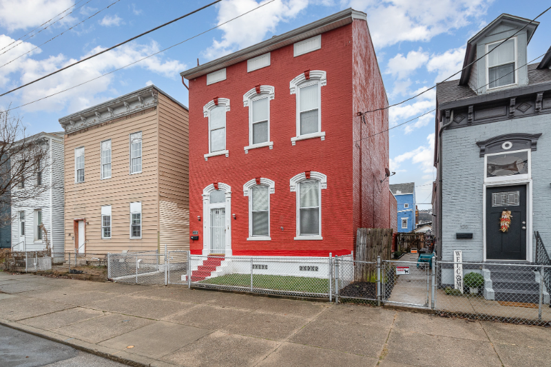 318 W 10th St in Newport, KY - Building Photo