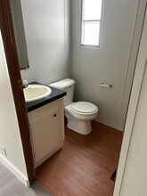 489 Vanzant Rd in Lily, KY - Foto de edificio - Building Photo