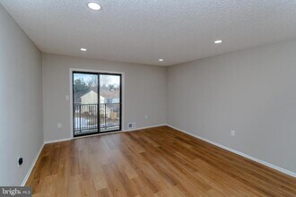 69 Fisher Dr in Franklin Township, NJ - Building Photo - Building Photo