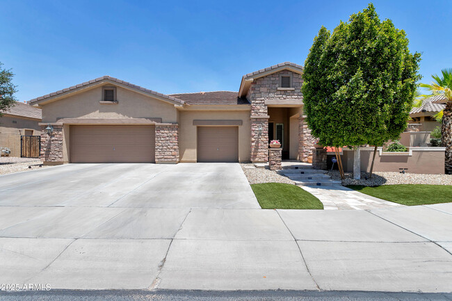 property at 4553 N 152nd Dr