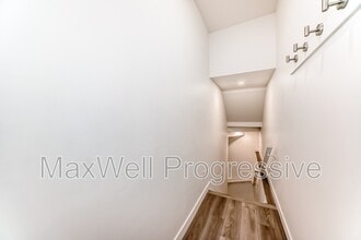 6411-6493 93 St NW in Edmonton, AB - Building Photo - Building Photo