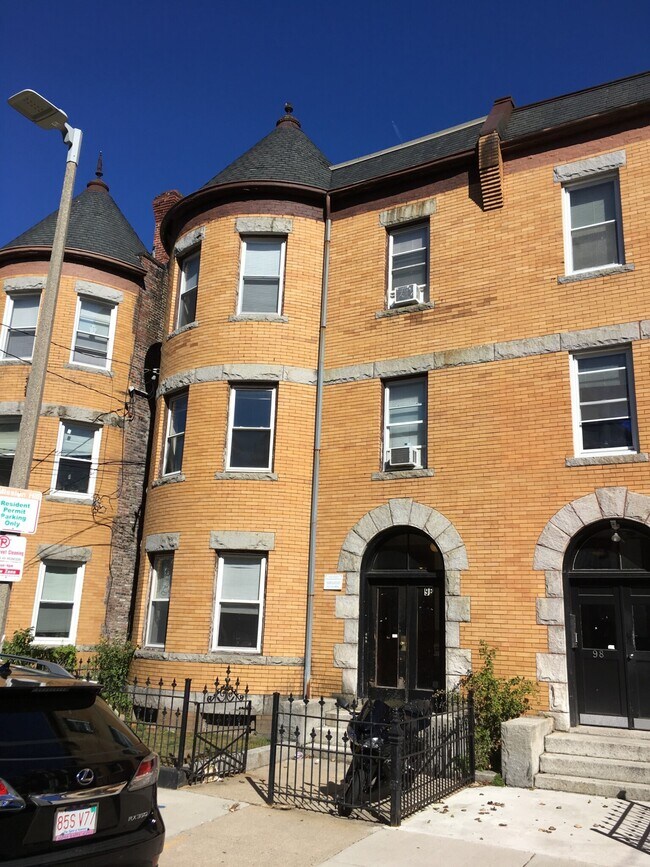 96 Calumet St Rentals in Boston, MA