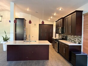 1151 NW 130th Ave in Pembroke Pines, FL - Building Photo - Building Photo