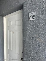 241 S Commerce Ave in Sebring, FL - Building Photo