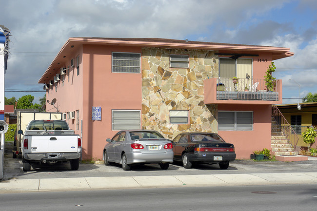 3140 Palm Ave in Hialeah, FL - Building Photo - Building Photo