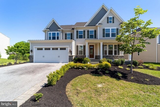 property at 627 Stonecliffe Rd