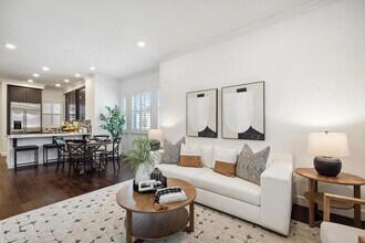 396 1st St in Los Altos, CA - Building Photo - Building Photo