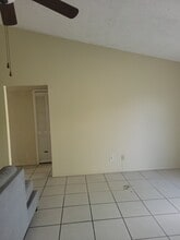 2613 Liz Ln in Kissimmee, FL - Building Photo - Building Photo