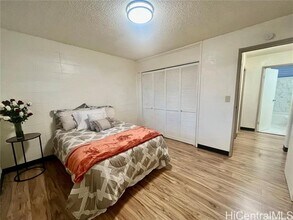 94-054 Leolua St in Waipahu, HI - Building Photo - Building Photo