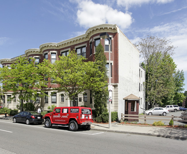 Brighton Ave Apartments in Allston, MA - Building Photo - Building Photo