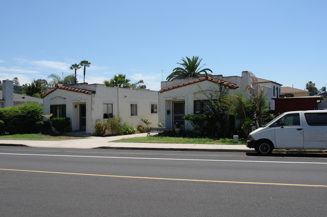 8315 University Ave in La Mesa, CA - Building Photo - Building Photo