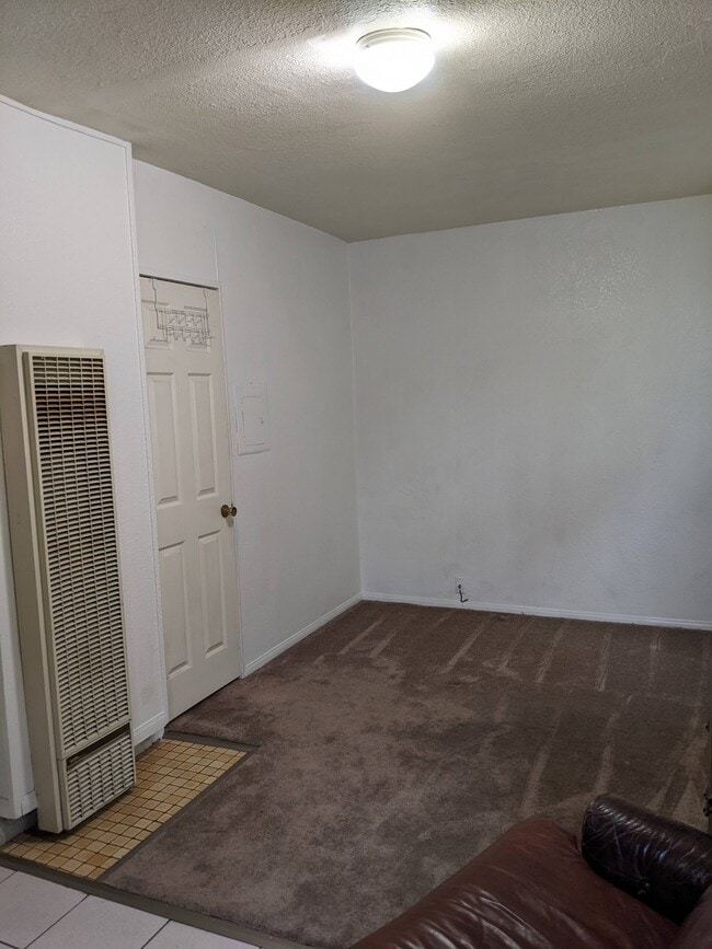 2563 Pasadena Ave, Unit 2563 in Long Beach, CA - Building Photo - Building Photo