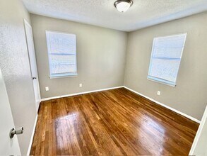 5572 Lochinvar Dr in Memphis, TN - Building Photo - Building Photo