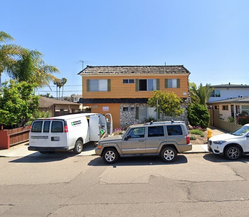 3723 Ingraham St in San Diego, CA - Building Photo