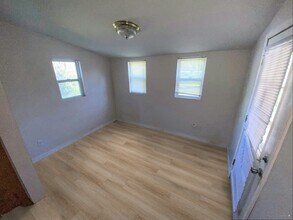 811 Bella Ln in St. Louis, MO - Building Photo - Building Photo