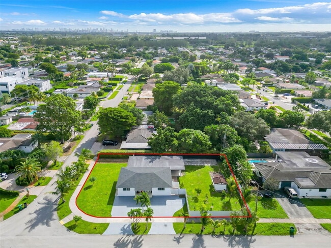 4301 SW 85th Ave