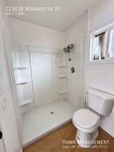 22303 Wyandotte St in Los Angeles, CA - Building Photo - Building Photo