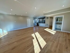 159 Harrison Ave in Mineola, NY - Building Photo - Building Photo