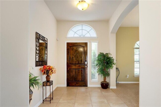 2002 S Ash Cove in Hutto, TX - Building Photo - Building Photo