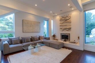 1857 N Beverly Dr in Beverly Hills, CA - Building Photo - Building Photo