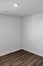 106 NW Pinwheel St in Springtown, AR - Building Photo - Building Photo