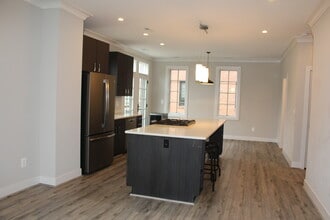 904 N Buchanan Ct in Arlington, VA - Building Photo - Building Photo