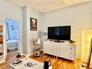 76 Phillips St, Unit 2 in Boston, MA - Building Photo - Building Photo