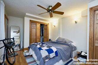 4 Phillips St, Unit A in Boston, MA - Building Photo - Building Photo