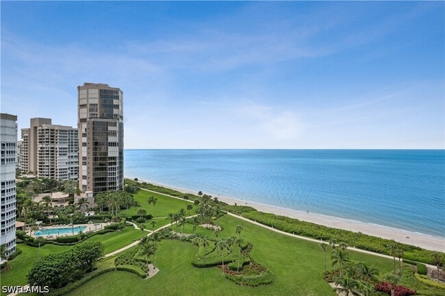property at 4551 Gulf Shore Blvd N