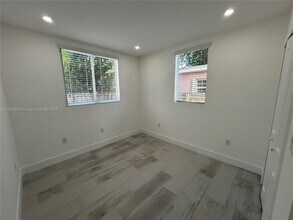 3823 Thomas Ave in Miami, FL - Building Photo - Building Photo