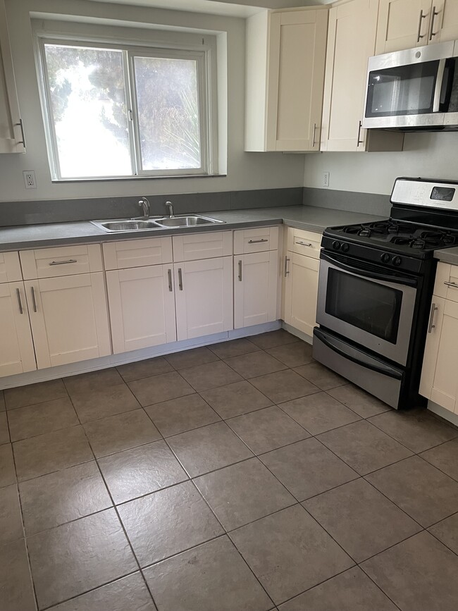 4243 W Slauson Ave, Unit Slauson