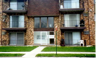 12740 S La Crosse Ave Apartamentos