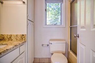 67 Canaria Way in Hot Springs, AR - Building Photo - Building Photo