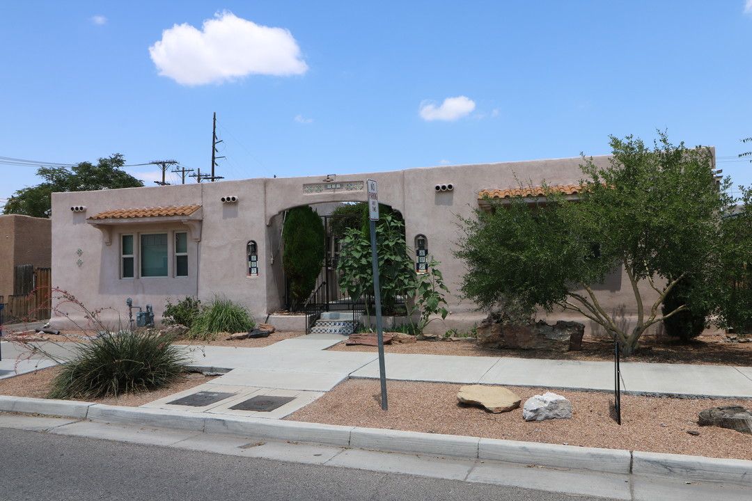 803 Marquette NW in Old Town ABQ in Albuquerque, NM - Building Photo