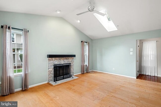 543 Astor Square