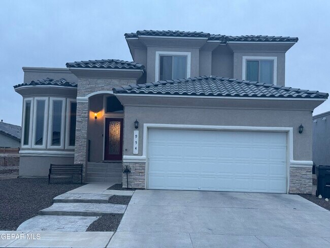 954 Brudenal Pl in Horizon City, TX - Building Photo - Building Photo