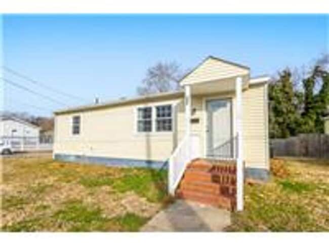 property at 401 Settlers Landing Rd