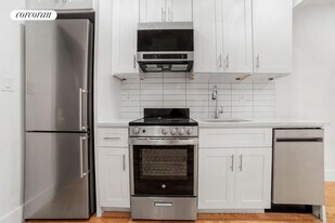 337 E 54th St in New York, NY - Building Photo
