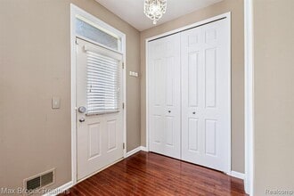 3833 Forester Blvd in Auburn Hills, MI - Building Photo - Building Photo
