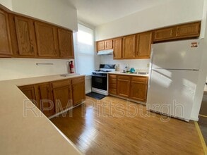 421 Kirk Ave in Pittsburgh, PA - Building Photo - Building Photo