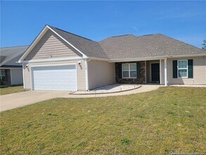 3608 Crosswinds Dr in Hope Mills, NC - Building Photo - Building Photo