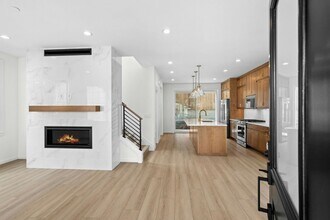 13426 NE 112th Pl in Redmond, WA - Building Photo - Building Photo